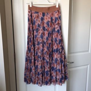 Aritzia Wilfred Twirl Skirt S